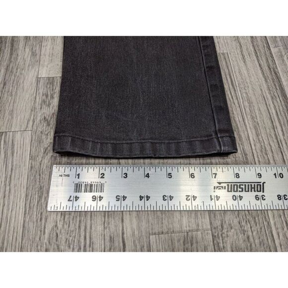 Lee Women's Straight Leg Jeans - Black - Picture 12 of 12